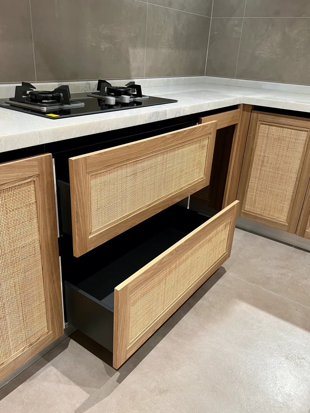 430210075_1972668156461679_5720144339288766380_n