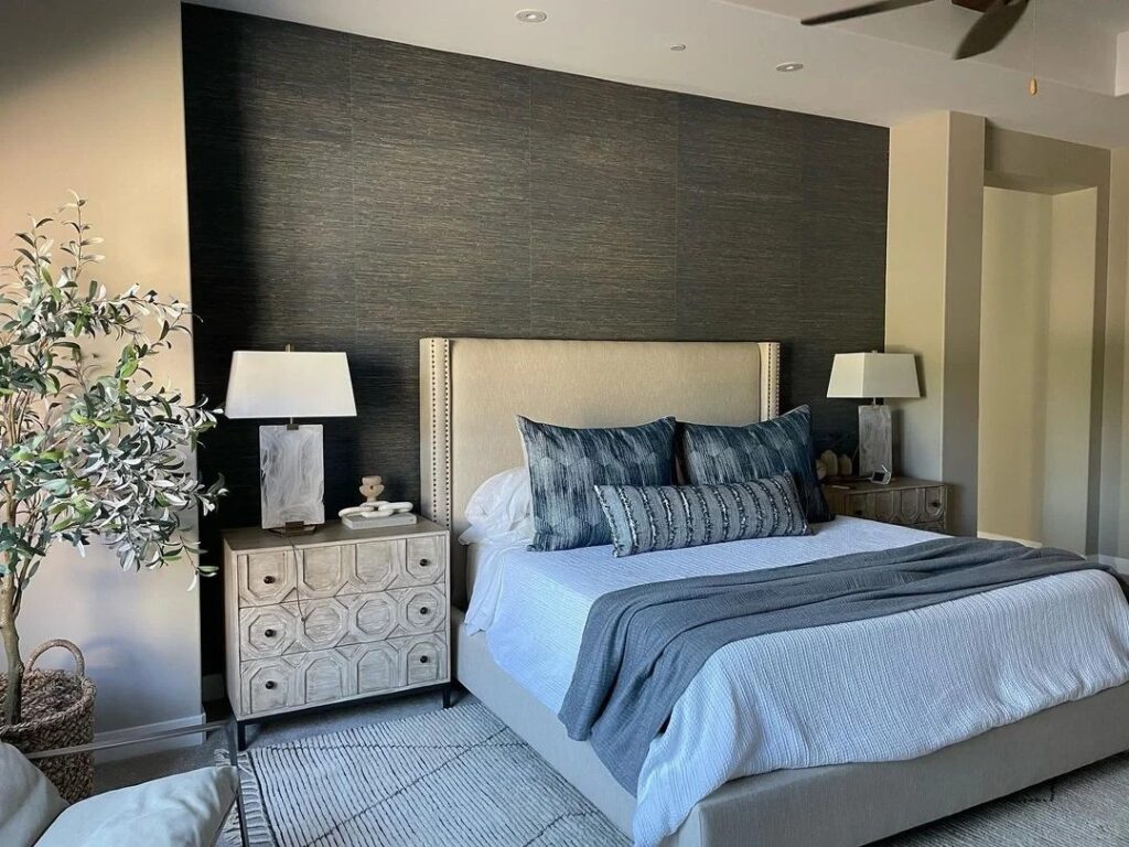 Grasscloth wallpaper bedroom