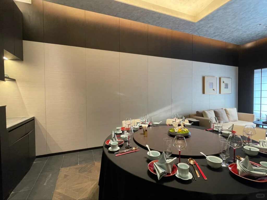 Grasscloth Wallpaper