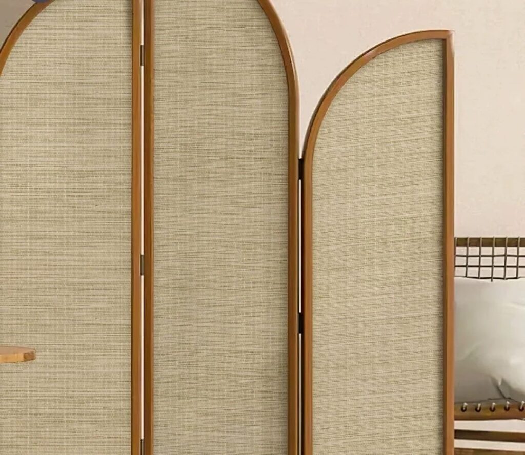 Examples of Budget-Friendly vs. High-End Options Examples of Budget-Friendly vs. High-End Options